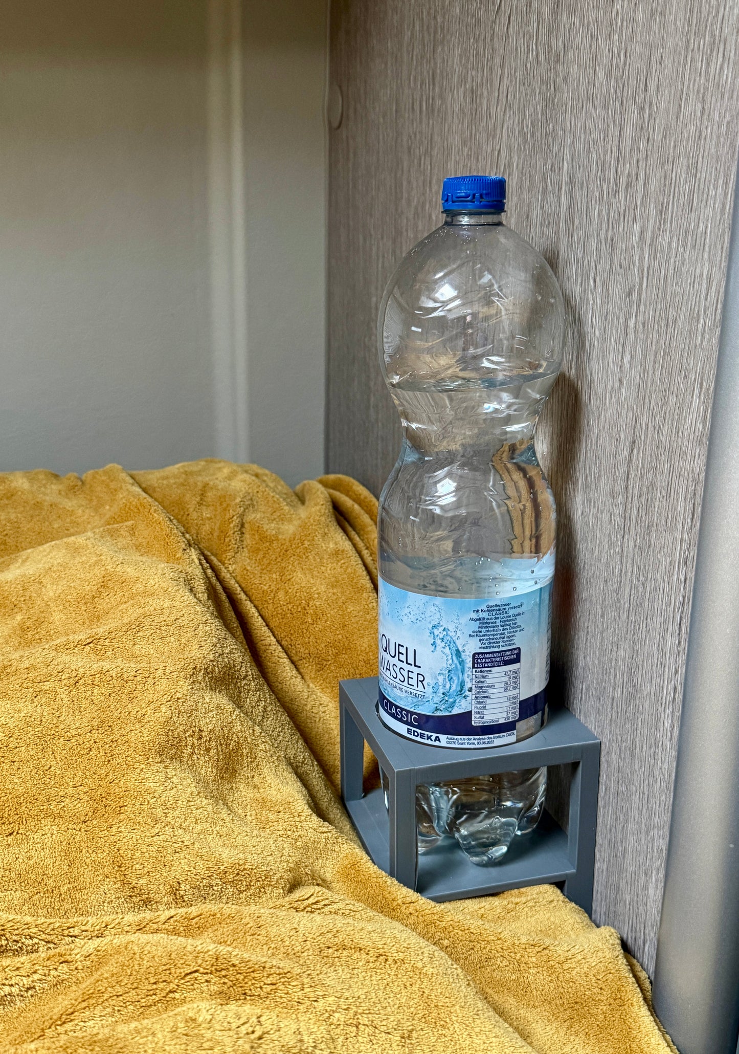 Flaschenhalter Getränkehalter fürs Bett. Camper Van Pössl|3dPrints4Vans