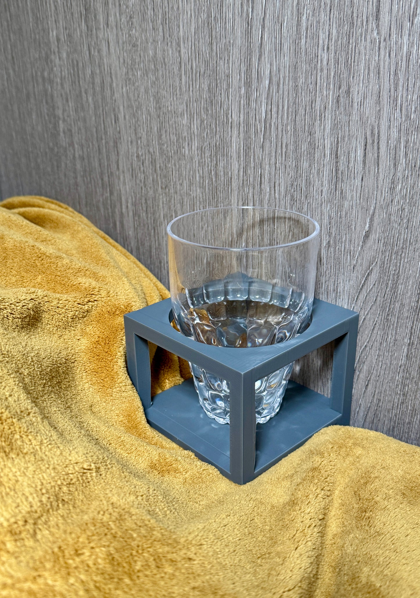 Flaschenhalter Getränkehalter fürs Bett. Camper Van Pössl|3dPrints4Vans
