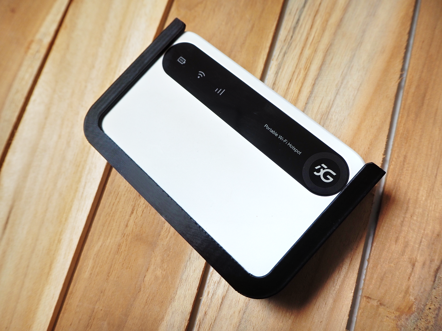 Router Halterung für ZTE U50 – zum Schrauben oder Kleben, Wohnmobil & Camper Router Halter, 5G WLAN stabile Befestigung
