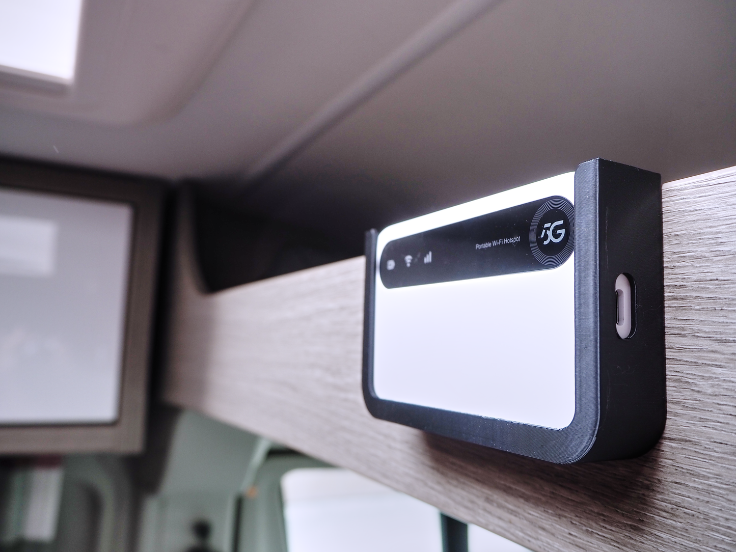Router Halterung für ZTE U50 – zum Einhängen ohne Bohren, Router Halter Wohnmobil Camper Van, 5G WLAN Router Halterung