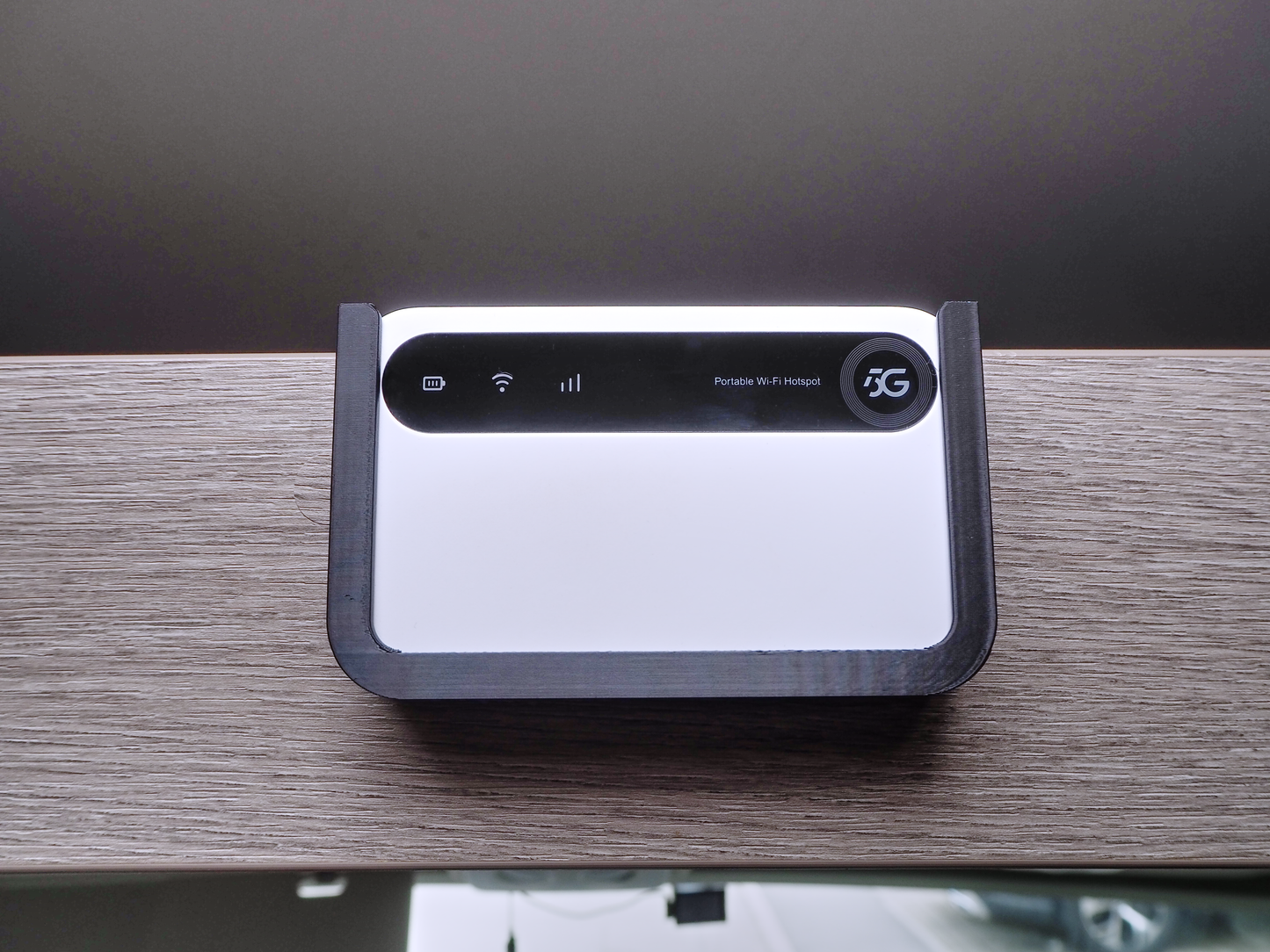 Router Halterung für ZTE U50 – zum Einhängen ohne Bohren, Router Halter Wohnmobil Camper Van, 5G WLAN Router Halterung