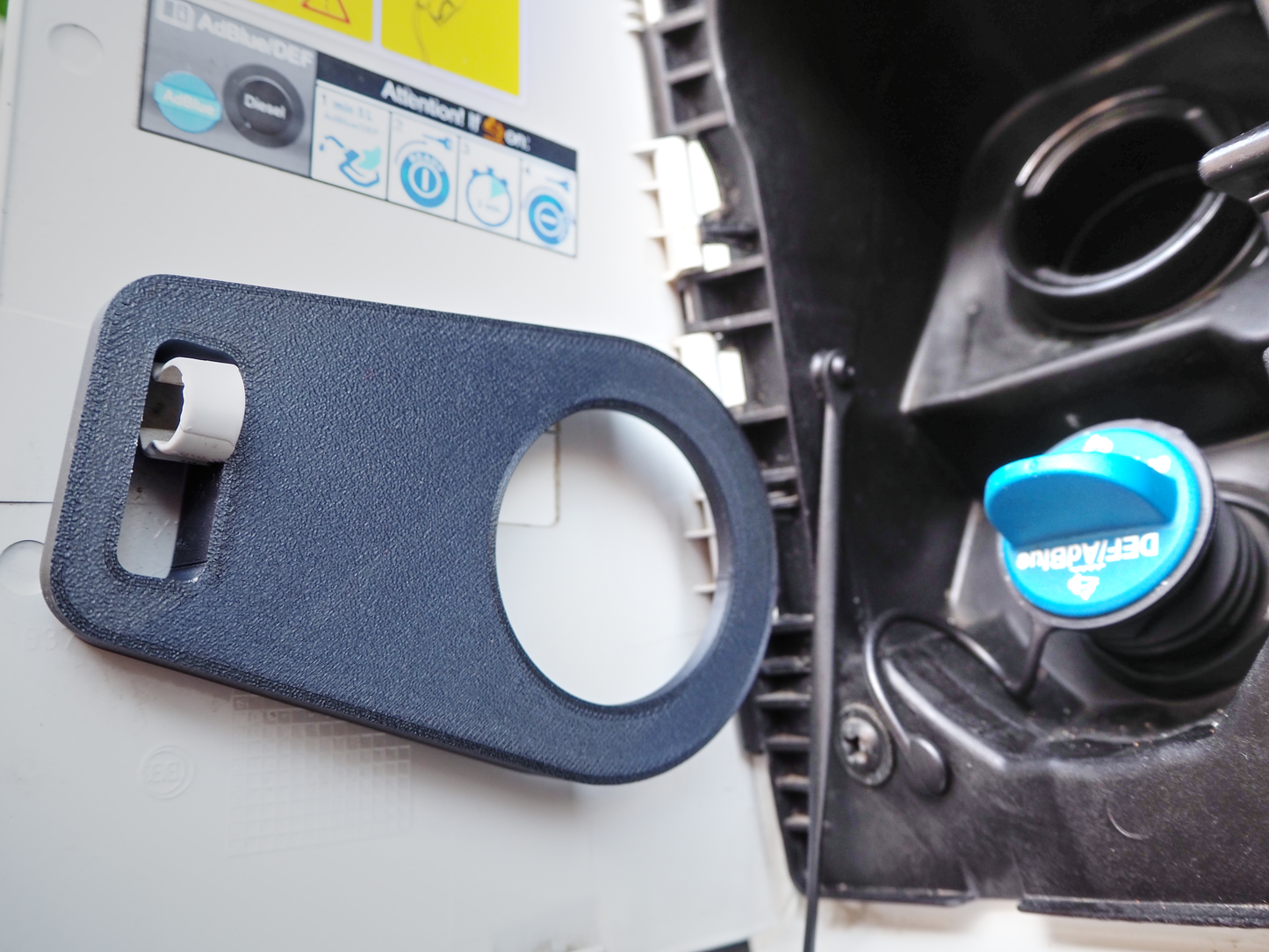 Adblue Tank-Sicherung für Fiat Ducato Peugeot Boxer und Citroen Jumper Sicherheit Diebstahlschutz