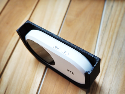 Router Halterung für ZTE U10 / U10S – Wohnmobil & Camper Befestigung zum Kleben oder Schrauben, kompatibel mit ALDI Talk WLAN Router