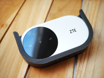 Router Halterung für ZTE U10 / U10S zum Einhängen – ohne Bohren, Wohnmobil & Camper Halter kompatibel mit ALDI Talk WLAN Router