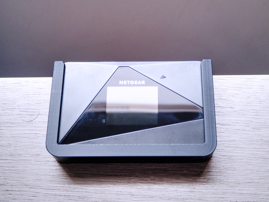 Router Halterung für Netgear AirCard 785 zum Einhängen – ohne Bohren, WLAN Router Halter für Wohnmobil, Camper & Van